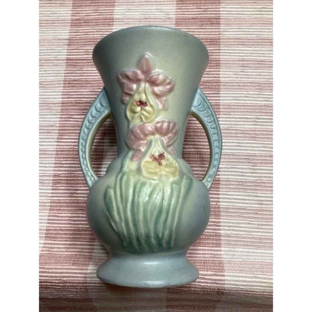 Hull Pottery Vintage Double Handled Vase in the Orchid Pattern #301 Size 4.75"